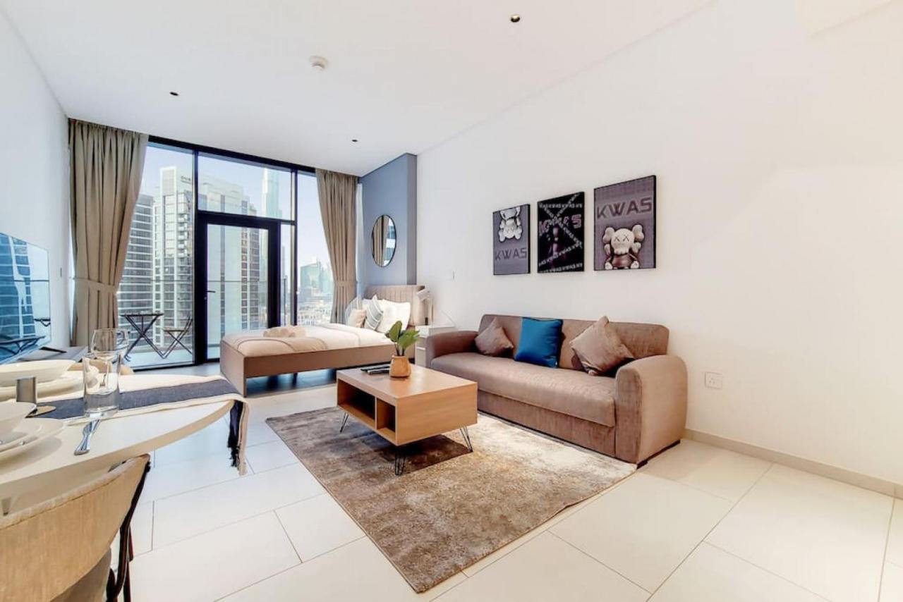 Marquise Square Tower, Business Bay - Bright Studio Dubai Bagian luar foto